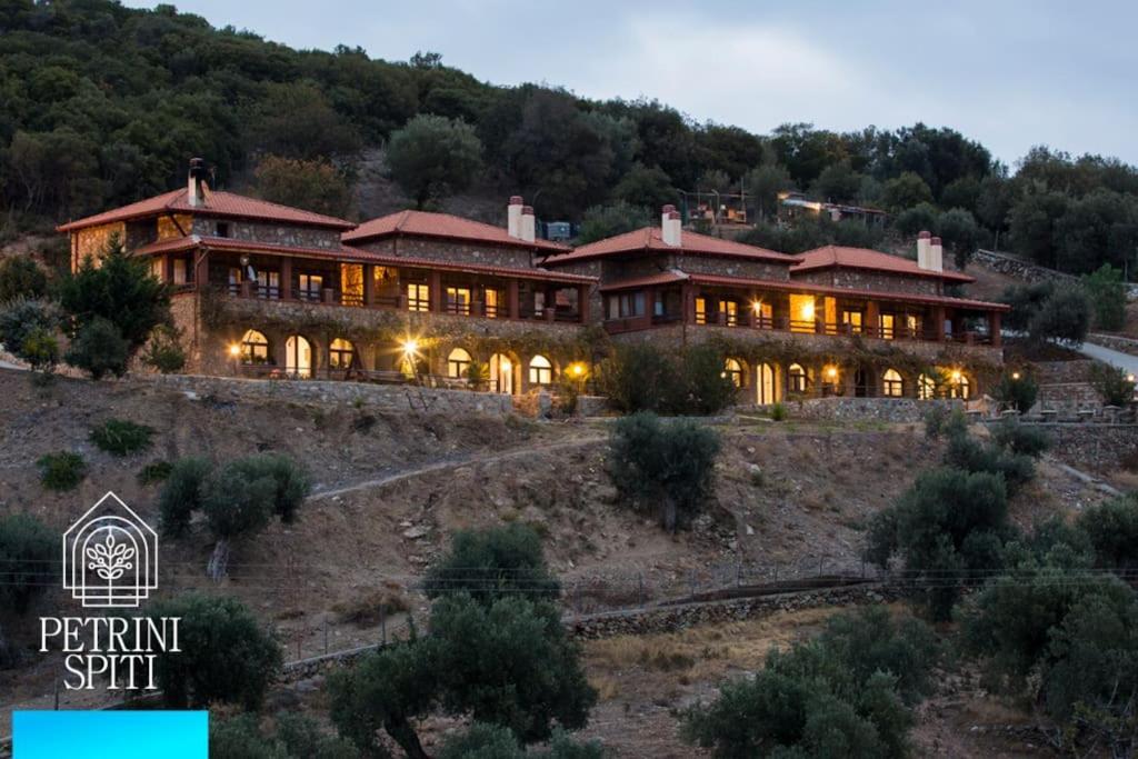 Petrini Spiti Villa Pyrgadikia Exterior photo