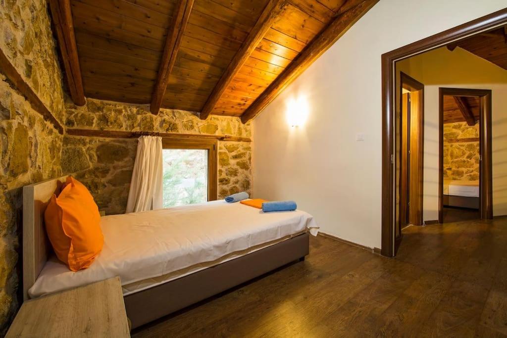 Petrini Spiti Villa Pyrgadikia Exterior photo