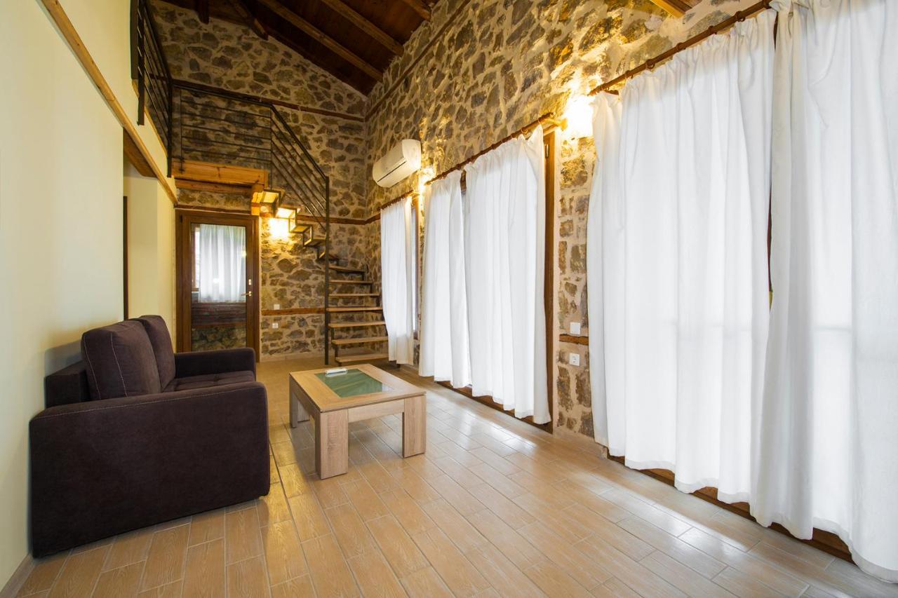 Petrini Spiti Villa Pyrgadikia Exterior photo