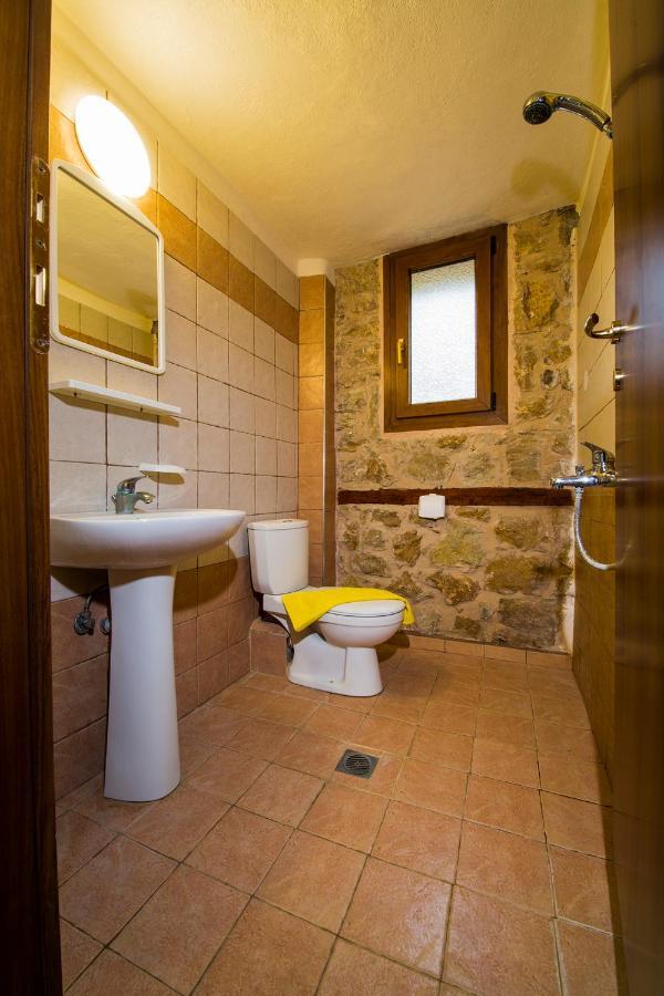 Petrini Spiti Villa Pyrgadikia Exterior photo